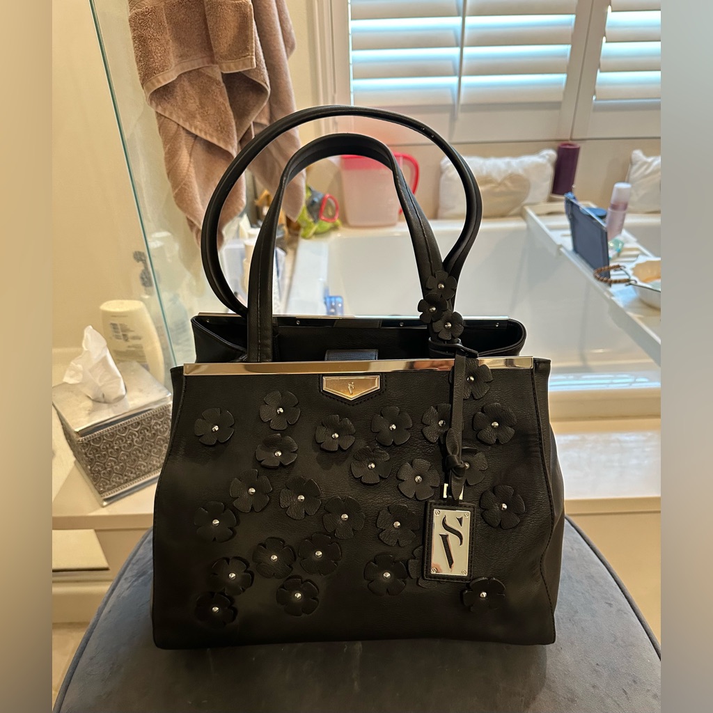 Brand New Vera Wang Flower Tote Purse
